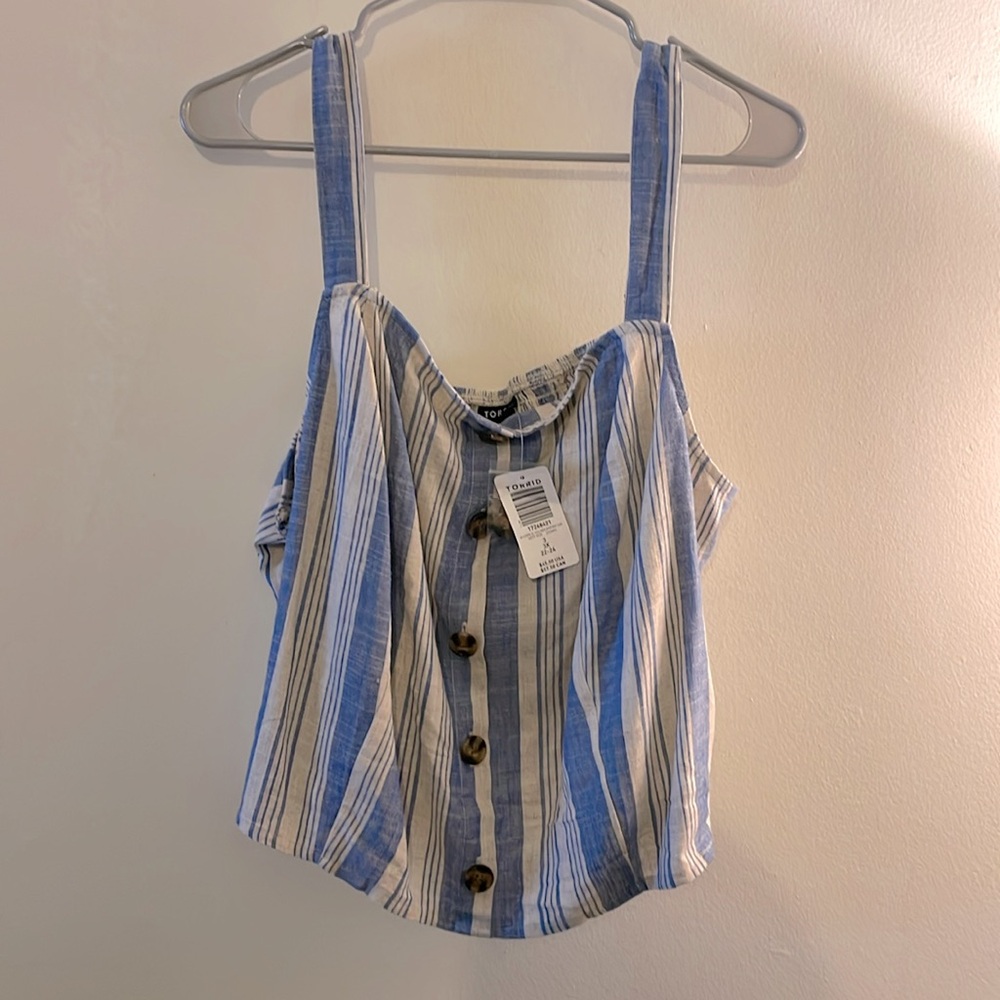 Torrid size 3 crop tank